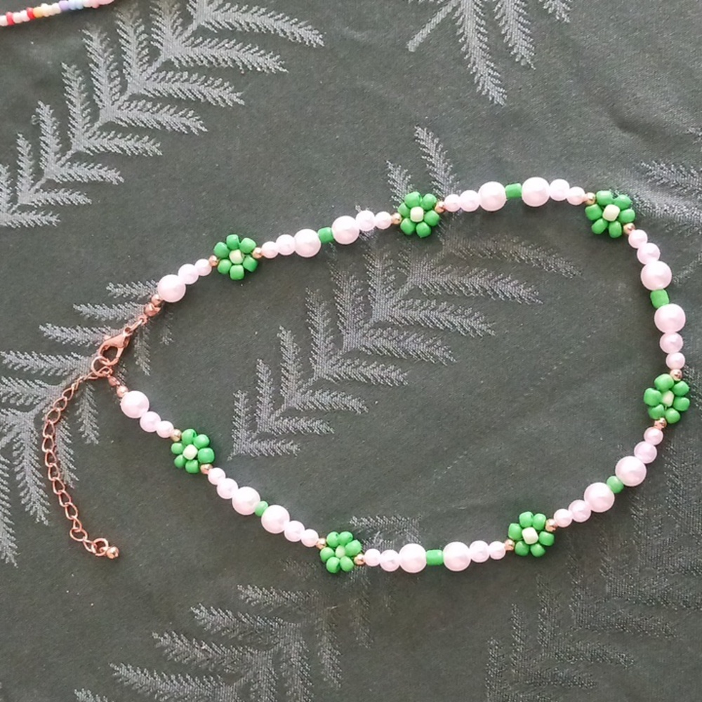 4 beaded necklaces, all adjustable clasp, shorter